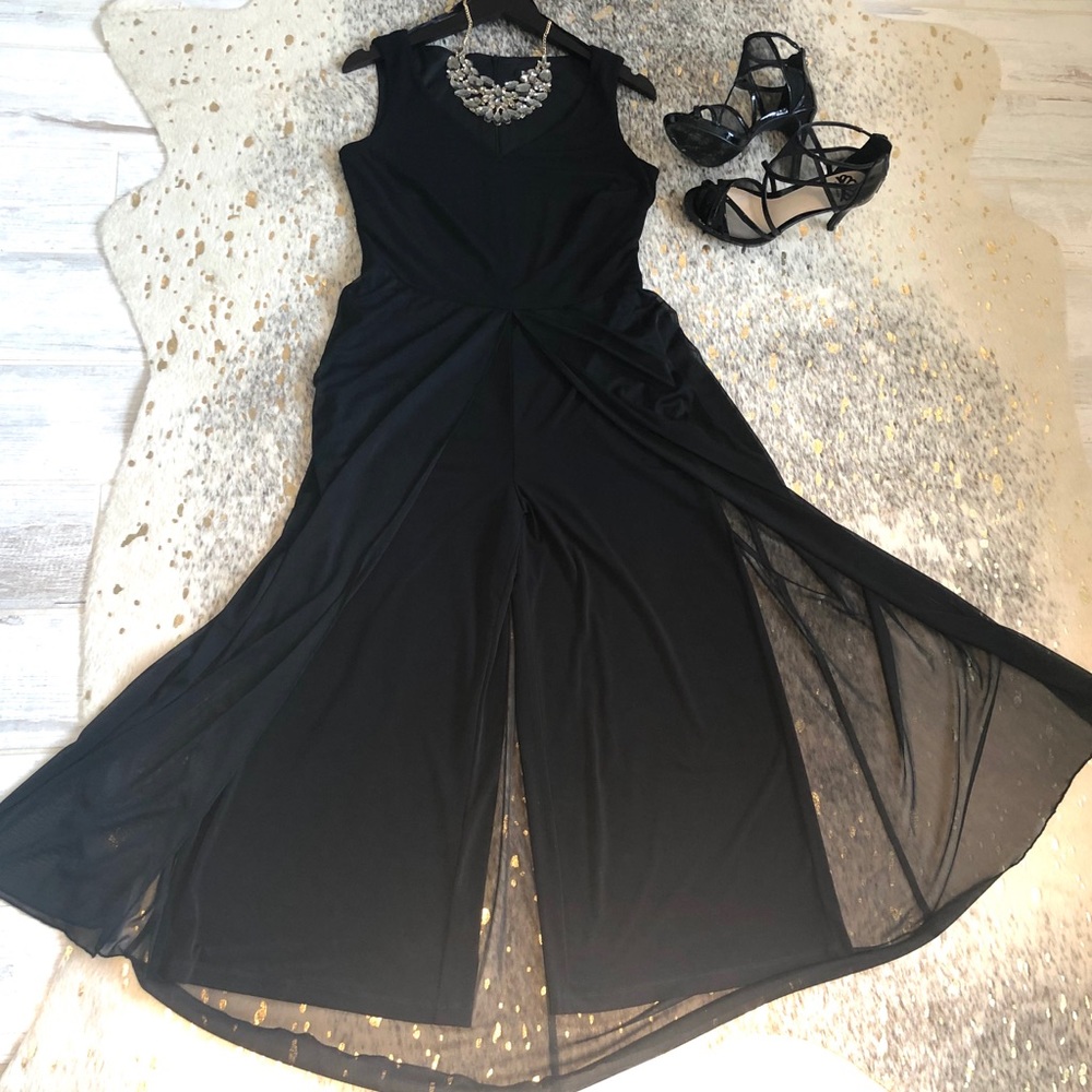 Roz & Ali Cropped Jumpsuit